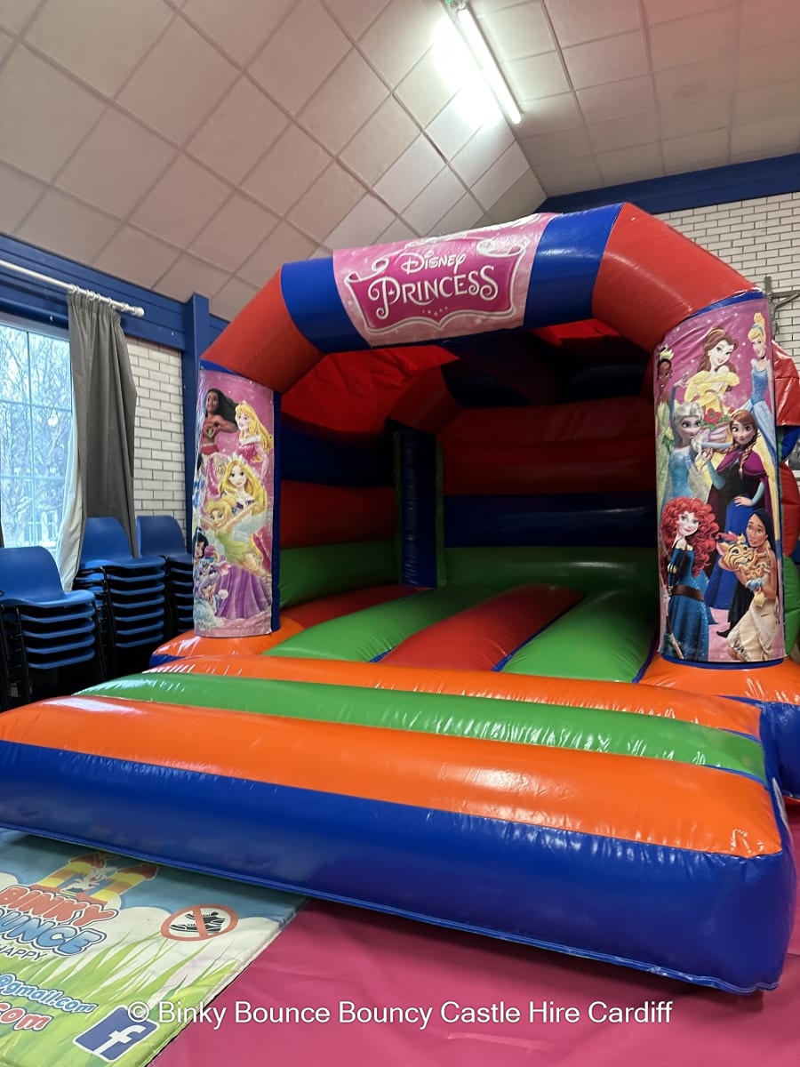 Bouncy Castles for Hire in Cardiff. Cardiff Bouncy Castle Hire